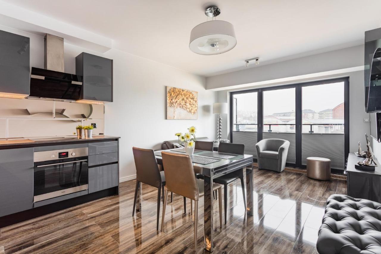 Apartamenty Baltyckie - Bulwar Portowy - Widok Na Port, Centrum, Najlepsza Lokalizacja W Ustce Ustka Exterior foto